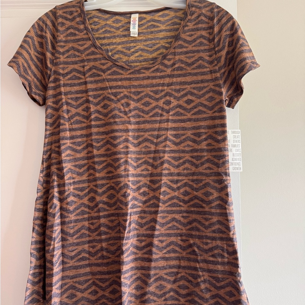 LuLaRoe Women’s Brown Classic Tee Size S